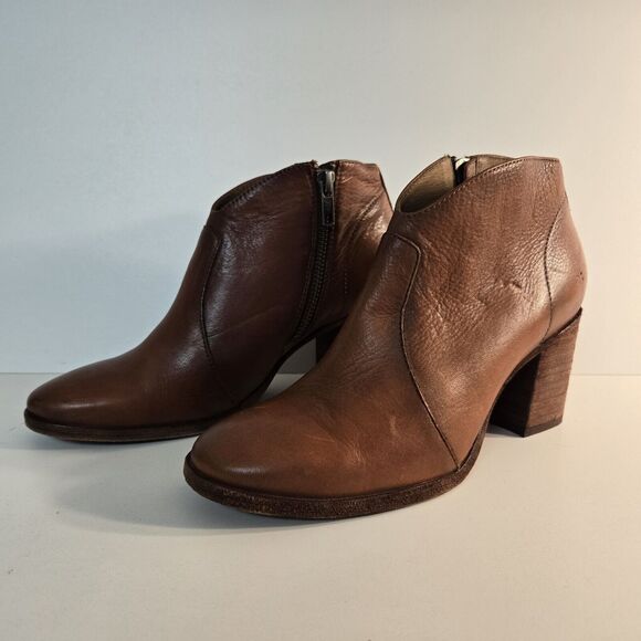 Frye Size 6  Nora Red Clay Leather Ankle Boots Booties Shooties Side Zip‎ - Picture 1 of 10